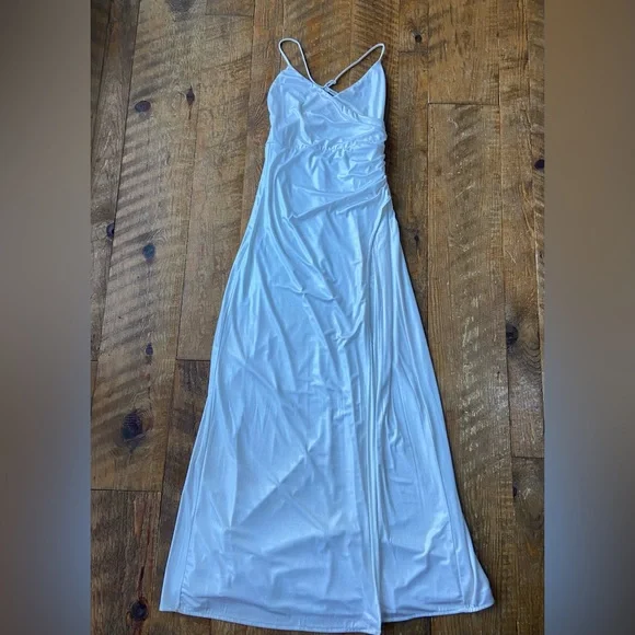 blue and white dress revolve The Traveler Blue White Damask Dress – Shop the Mint main image 1